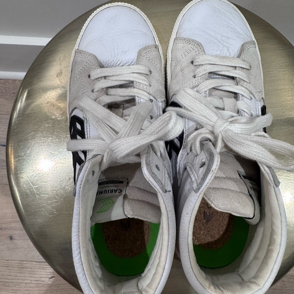 White and Black High-Top Cariuma Sneakers - Picture 4 of 6